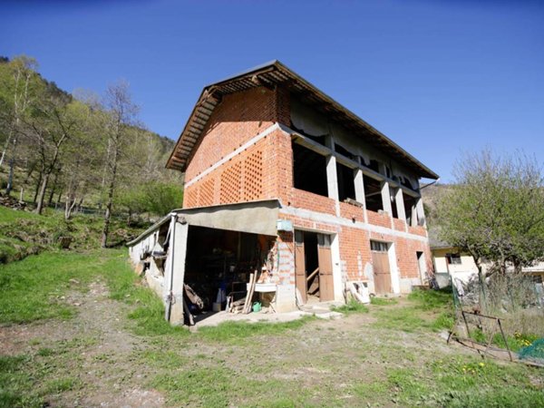 locale commerciale in vendita a Germagnano