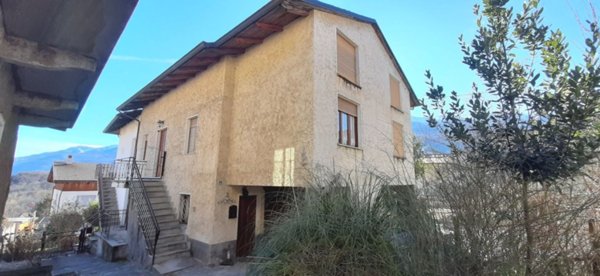 casa indipendente in vendita a Giaglione