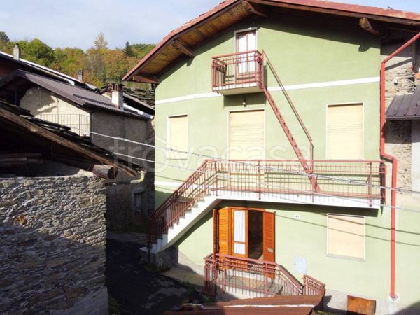 casa indipendente in vendita a Giaglione