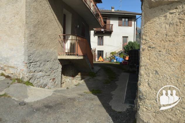 appartamento in vendita a Giaglione in zona Rastella