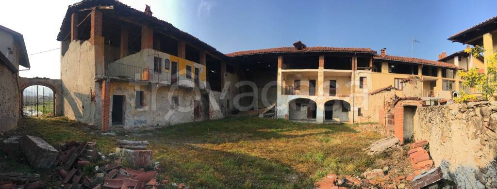 casa indipendente in vendita a Giaveno in zona Ruata Sangone