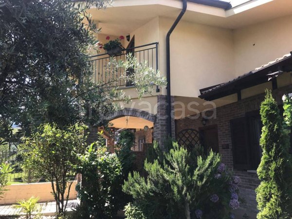 casa indipendente in vendita a Giaveno in zona Buffa