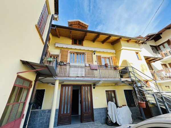 casa indipendente in vendita a Giaveno