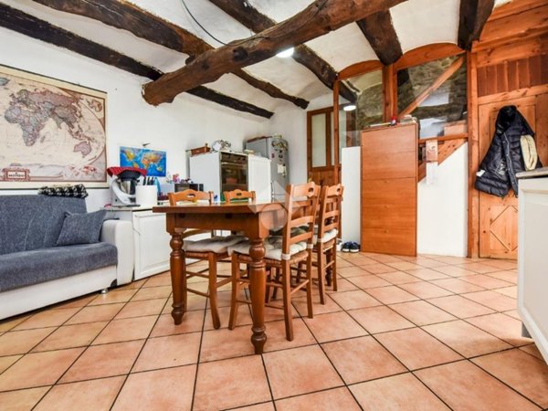 casa semindipendente in vendita a Giaveno