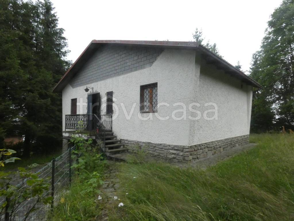 casa indipendente in vendita a Giaveno in zona Villa