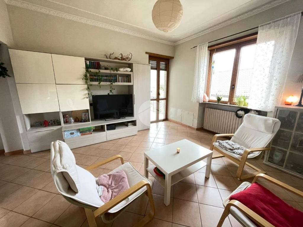 appartamento in vendita a Giaveno in zona Selvaggio