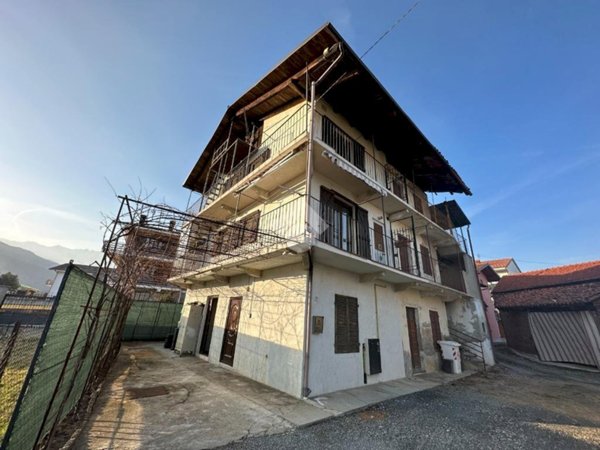 casa semindipendente in vendita a Giaveno in zona Buffa