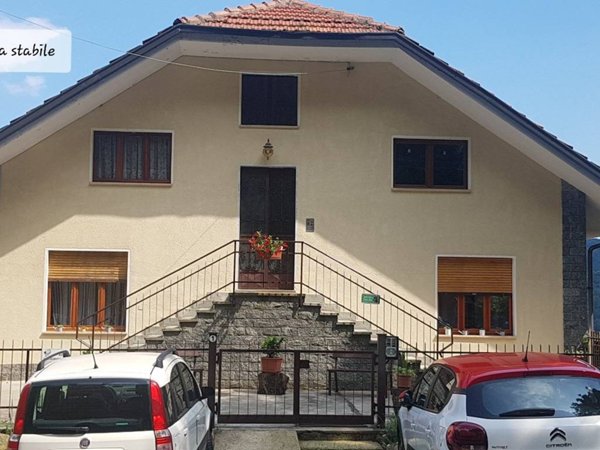appartamento in vendita a Giaveno in zona Maddalena
