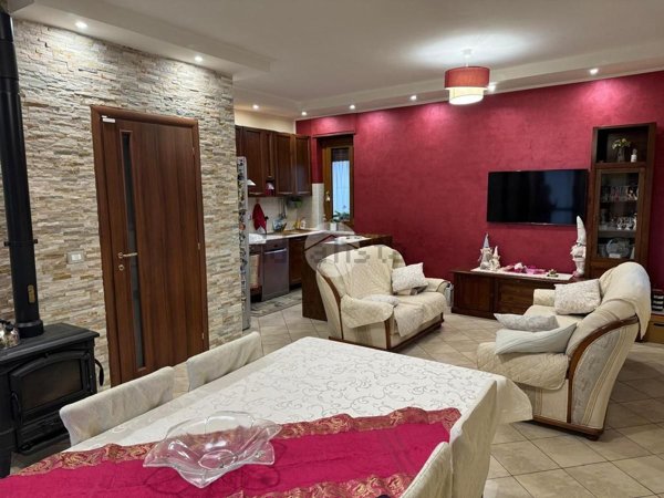 casa indipendente in vendita a Giaveno