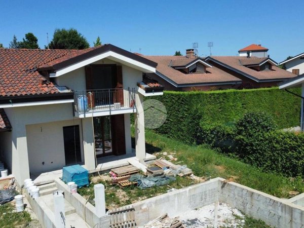 casa indipendente in vendita a Giaveno in zona Villa