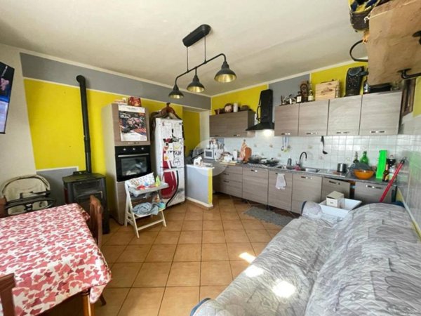 appartamento in vendita a Giaveno in zona Selvaggio