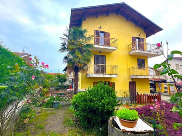 casa indipendente in vendita a Giaveno in zona Ruata Sangone