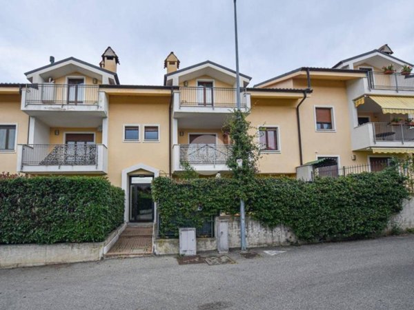 appartamento in vendita a Giaveno in zona Colpastore