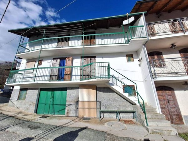 casa semindipendente in vendita a Giaveno