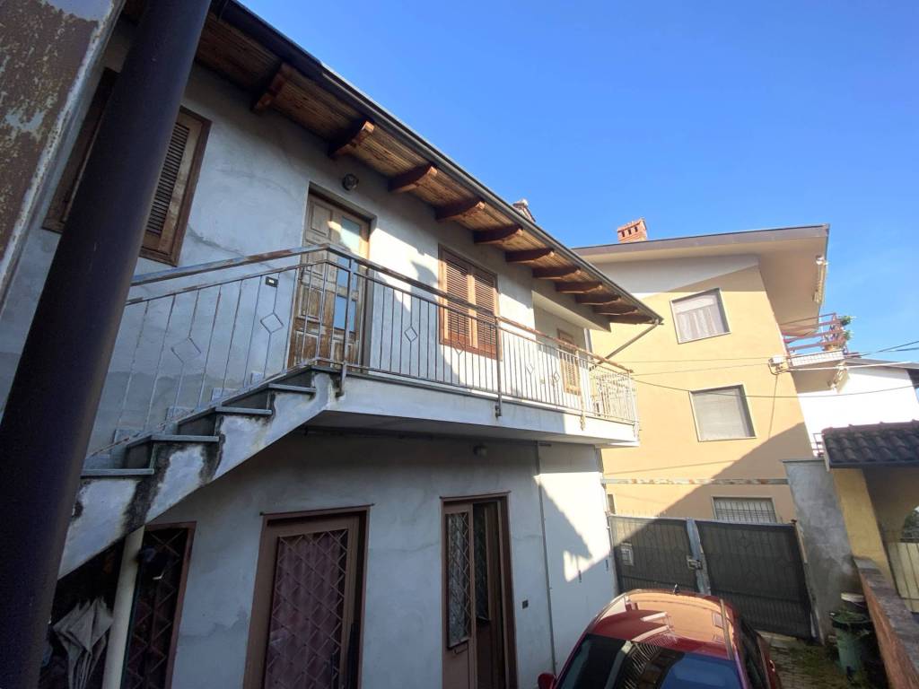 casa indipendente in vendita a Giaveno