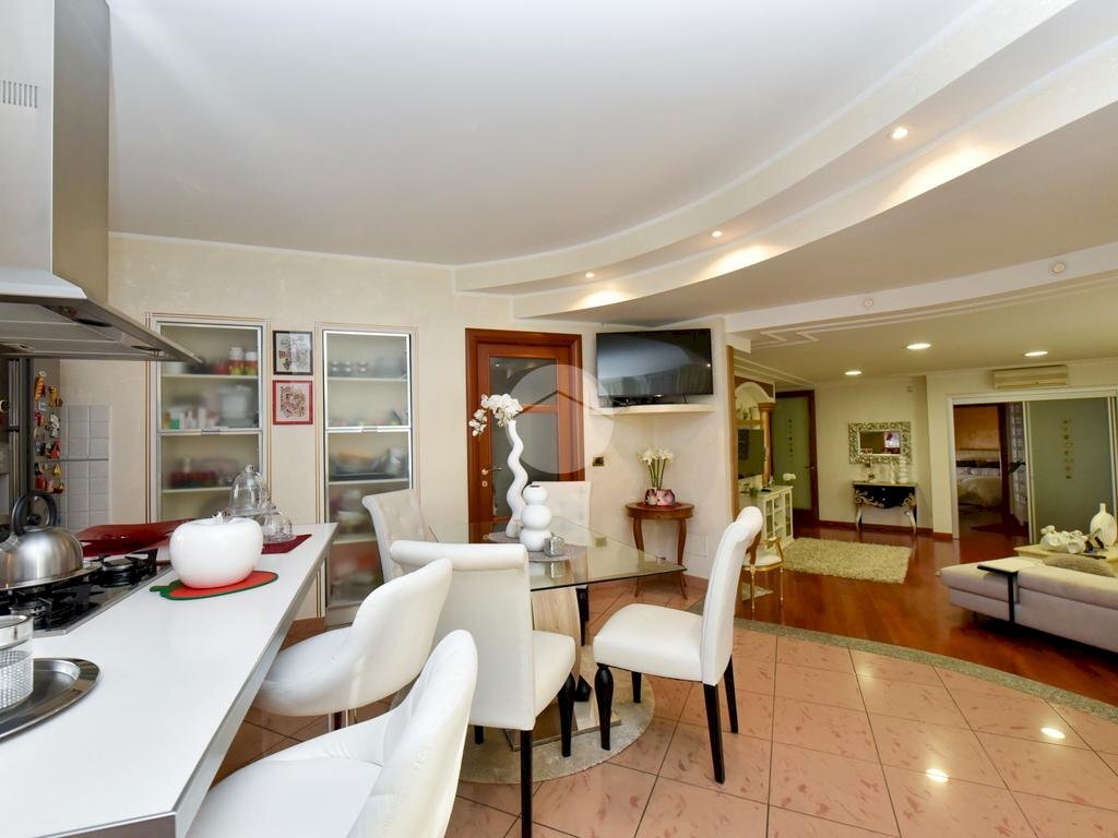 casa indipendente in vendita a Giaveno in zona Villa