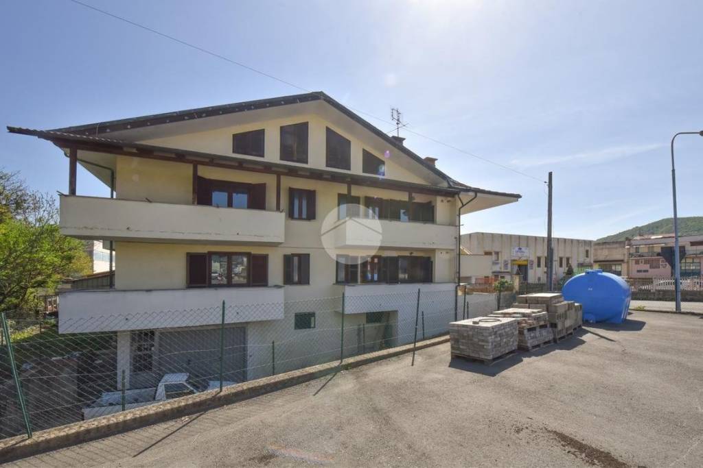 casa semindipendente in vendita a Giaveno