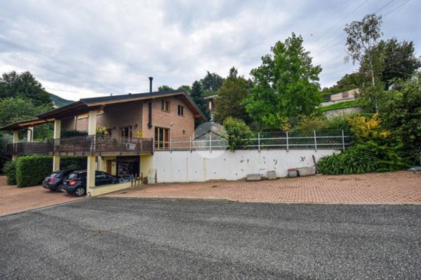 casa indipendente in vendita a Giaveno in zona Villa