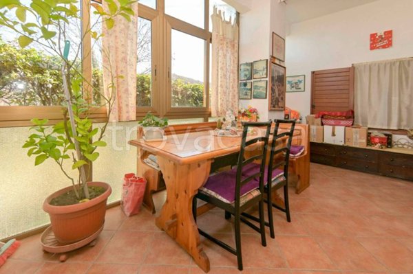 casa indipendente in vendita a Giaveno in zona Villa