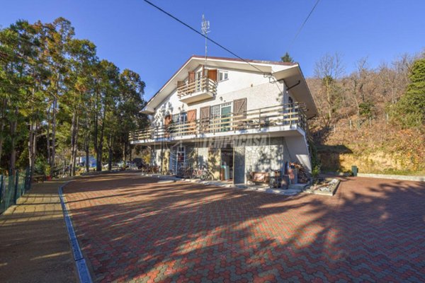 casa indipendente in vendita a Giaveno in zona Villa