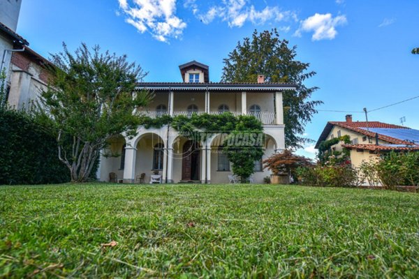 casa indipendente in vendita a Giaveno in zona Villa