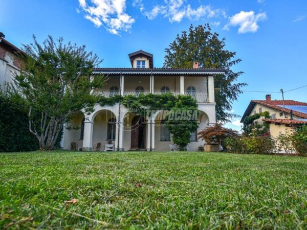 casa indipendente in vendita a Giaveno in zona Villa