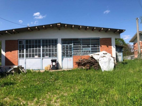 capannone in vendita a Giaveno