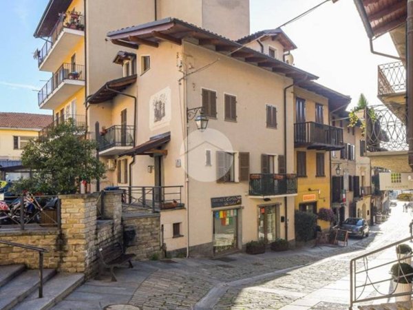 casa semindipendente in vendita a Giaveno