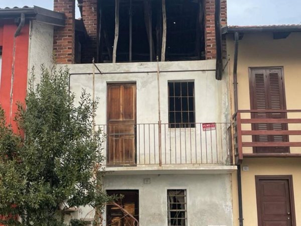 casa indipendente in vendita a Giaveno