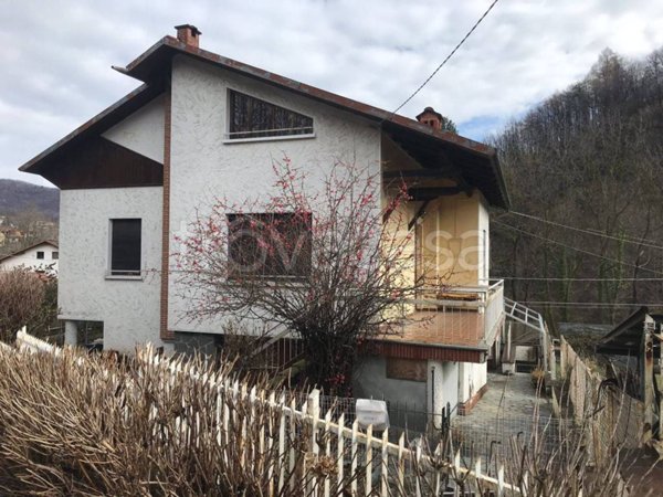 casa indipendente in vendita a Giaveno in zona Pontepietra