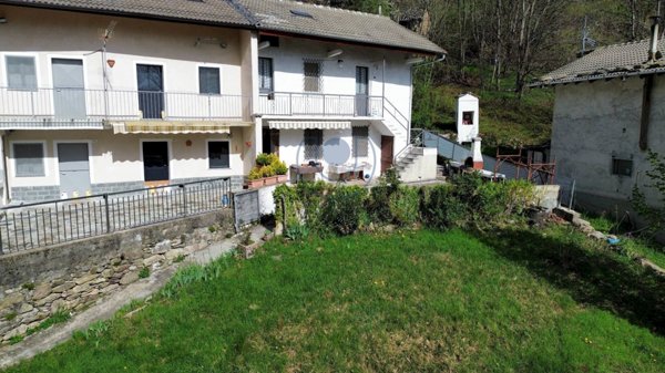 casa indipendente in vendita a Giaveno