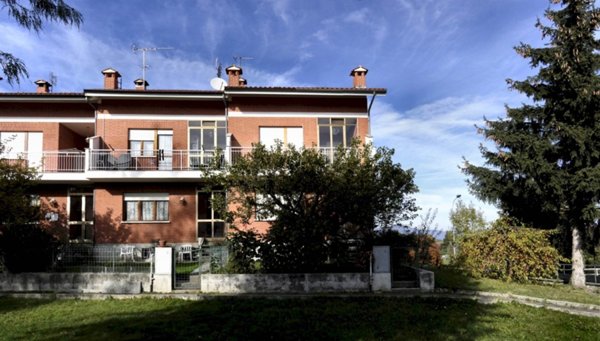 casa indipendente in vendita a Giaveno in zona Villa