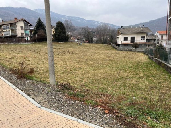 terreno edificabile in vendita a Giaveno in zona Selvaggio