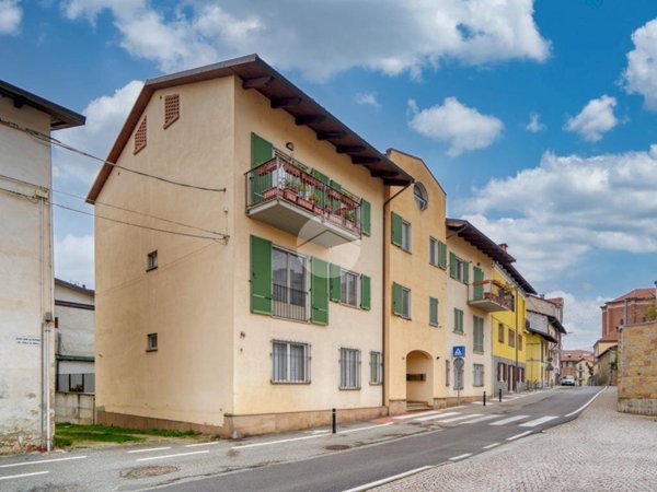 appartamento in vendita a Giaveno in zona Sala