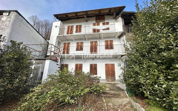 casa indipendente in vendita a Giaveno
