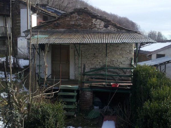 locale di sgombero in vendita a Giaveno