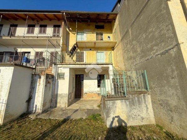 appartamento in vendita a Giaveno in zona Selvaggio