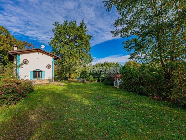 casa indipendente in vendita a Giaveno in zona Villa
