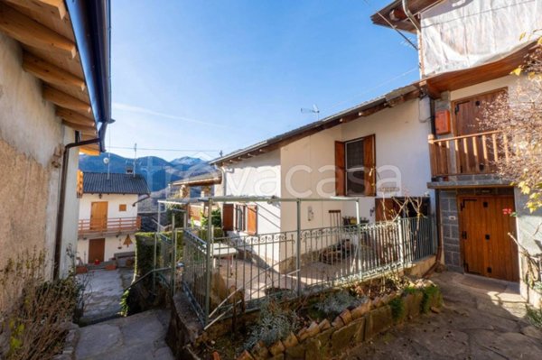 casa indipendente in vendita a Giaveno