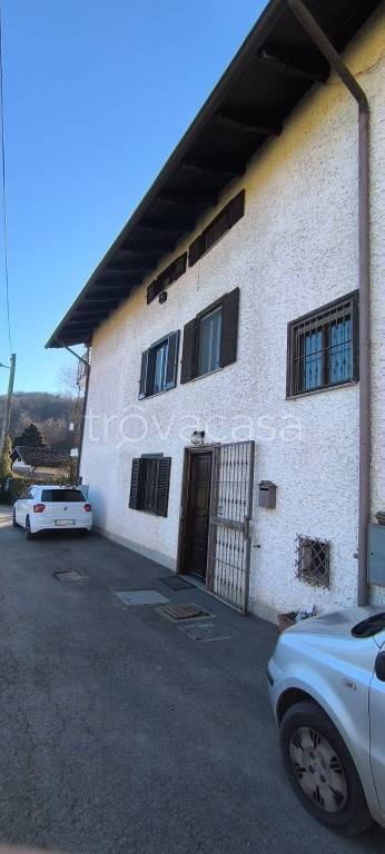casa indipendente in vendita a Giaveno