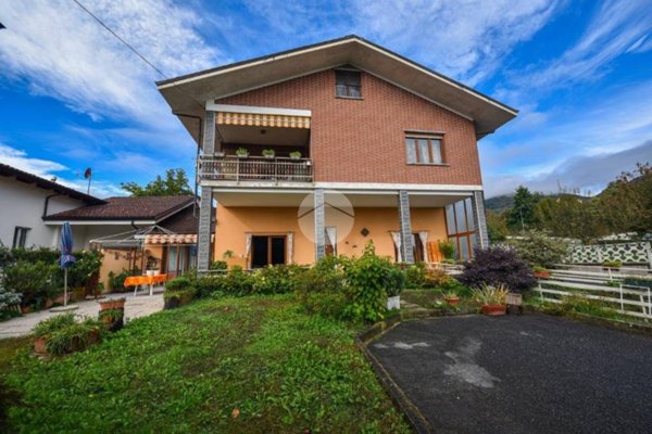 appartamento in vendita a Giaveno in zona Sala