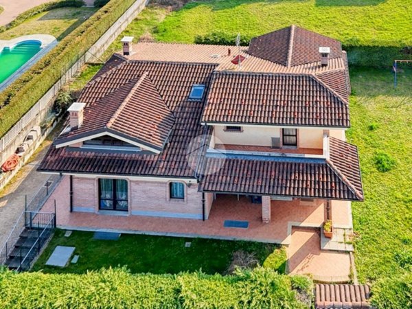 casa indipendente in vendita a Giaveno in zona Villa