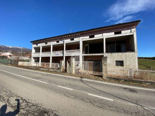 casa indipendente in vendita a Giaveno in zona Pontepietra