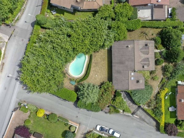 casa indipendente in vendita a Giaveno in zona Villa