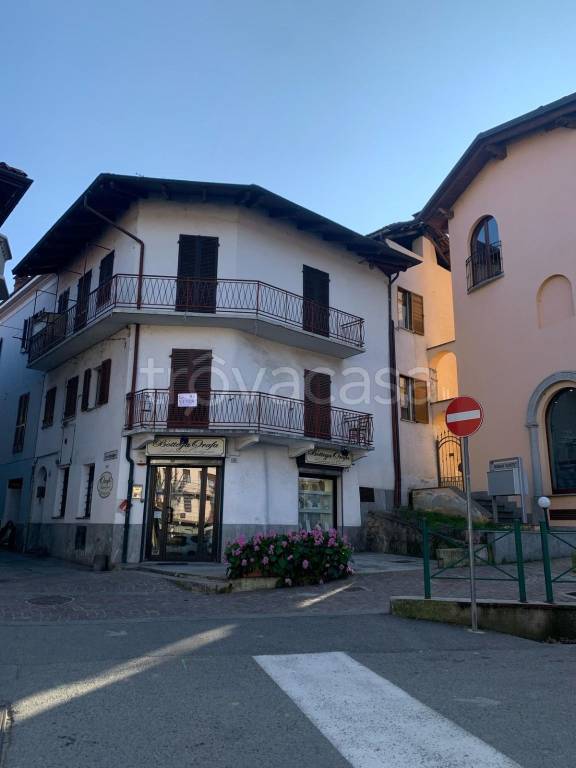 casa indipendente in vendita a Giaveno