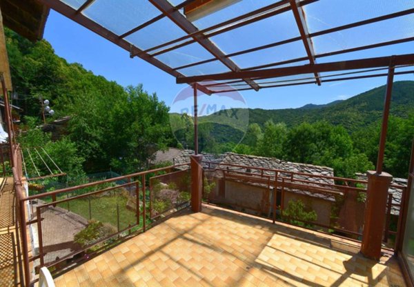 casa indipendente in vendita a Giaveno in zona Chiarmetta