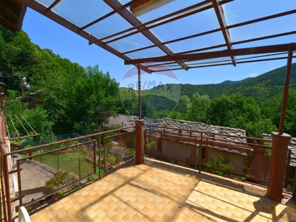 casa indipendente in vendita a Giaveno in zona Alpe Colombino
