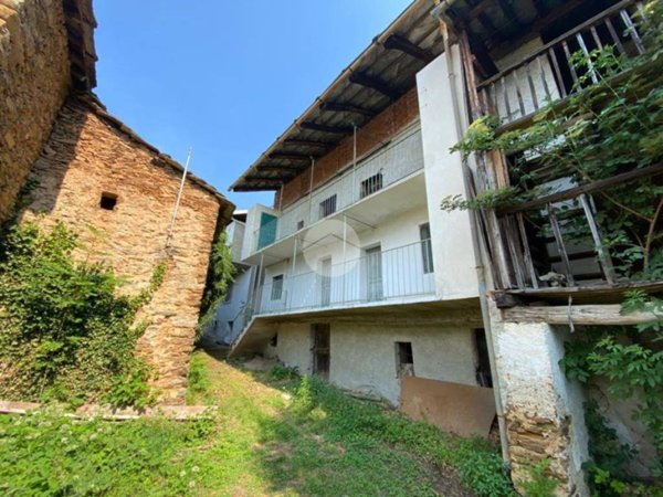 casa indipendente in vendita a Giaveno in zona Chiarmetta
