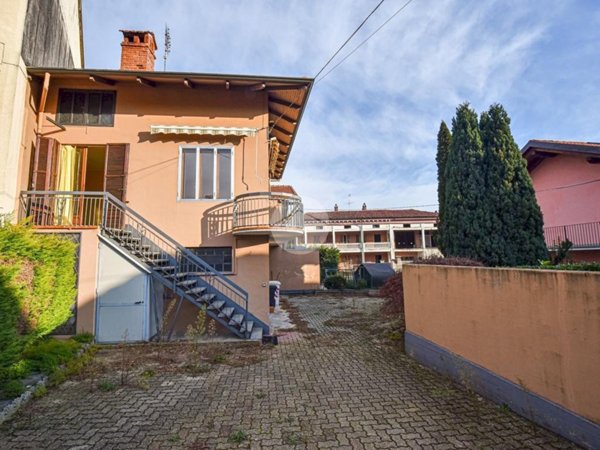 casa semindipendente in vendita a Giaveno