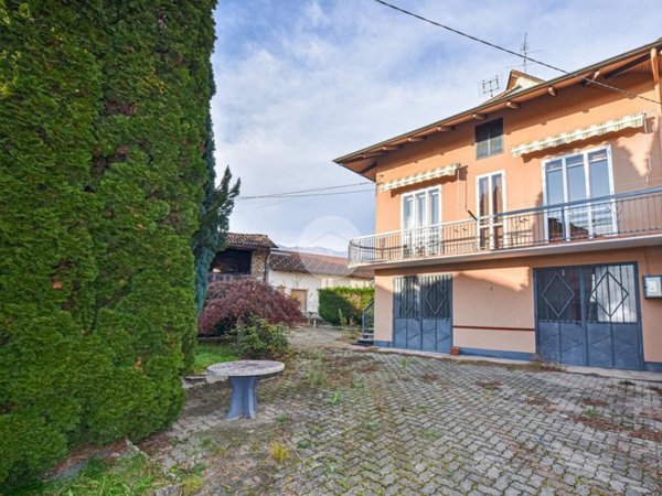 casa semindipendente in vendita a Giaveno